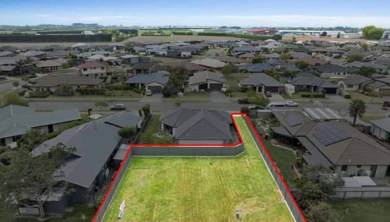 113 Northwood Avenue, Mahora