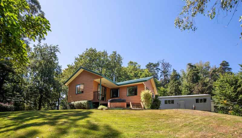  8/3382 Pourerere Road, Pourerere