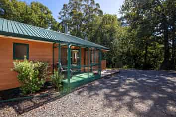  8/3382 Pourerere Road, Pourerere