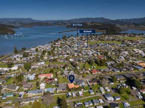 19 Cobham Lane, Whitianga