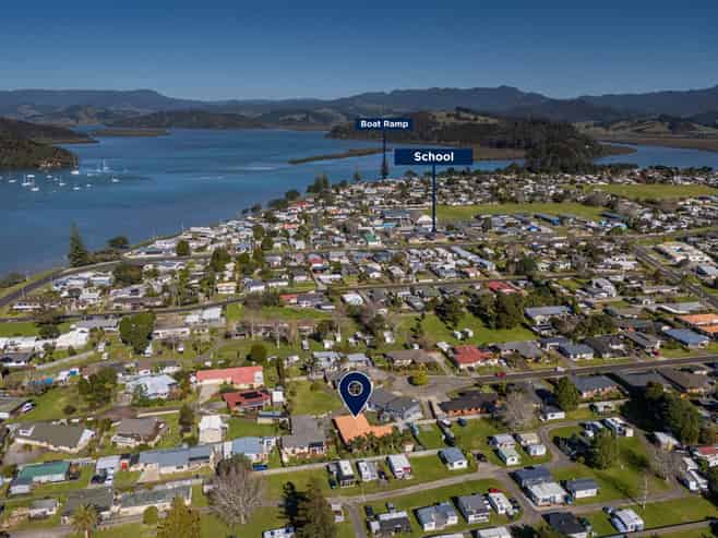 19 Cobham Lane, Whitianga