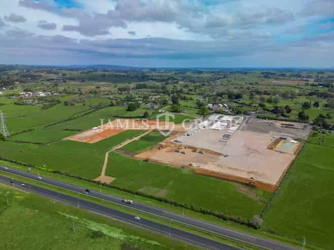 Metaled Yard with Full Utilities | 4,000m²