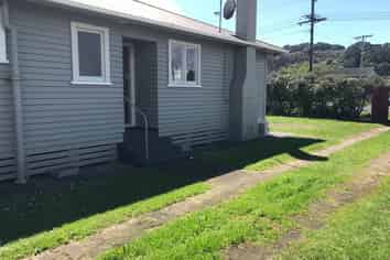 39 Paritutu Road, Spotswood