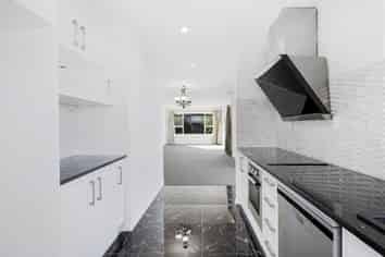 22 Hartley Terrace, Massey