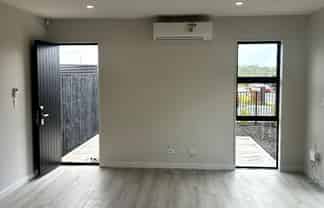 1/16 Clara Road, Silverdale