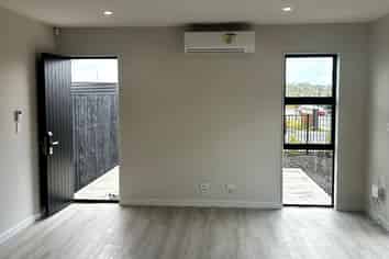 1/16 Clara Road, Silverdale