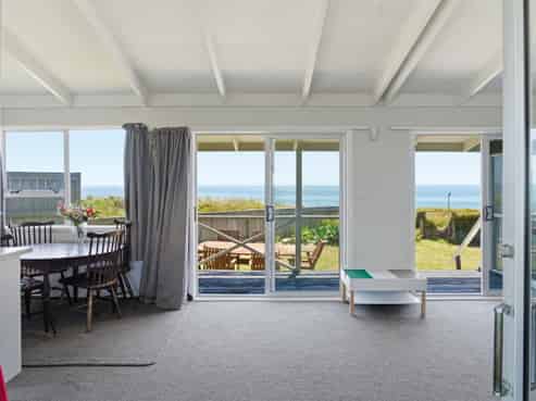 677 Pukehina Parade, Pukehina