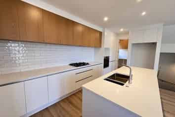 8 Irwin Lane, Windsor Park