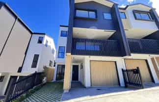 8 Irwin Lane, Windsor Park