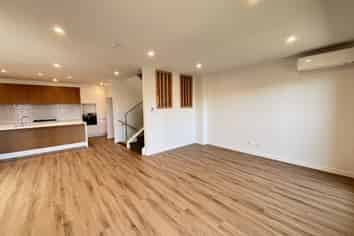 8 Irwin Lane, Windsor Park