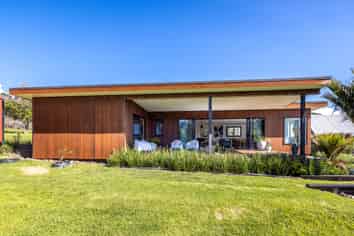 109 Queens Drive, Oneroa