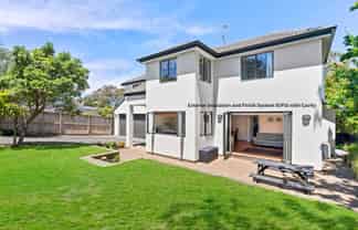 120 Cliff View Drive, Green Bay