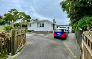 30 Vera Road, Te Atatu South