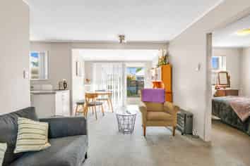 5C Grey Street, Glenholme