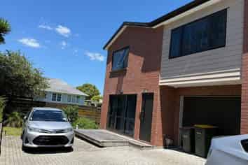 20E Pomaria Road, Henderson