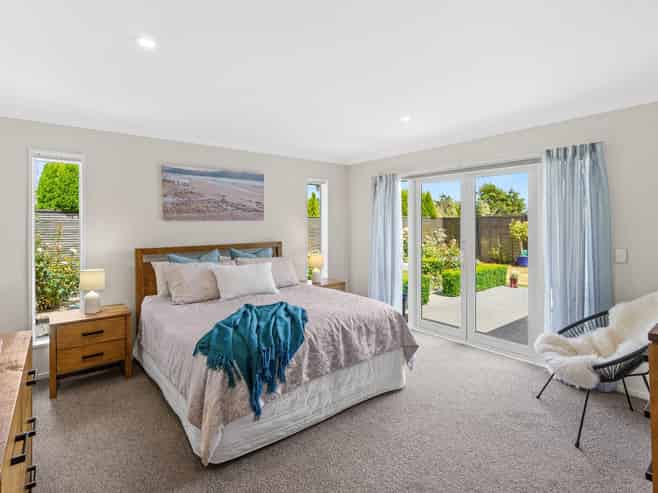 59 Warwick Road, Swannanoa