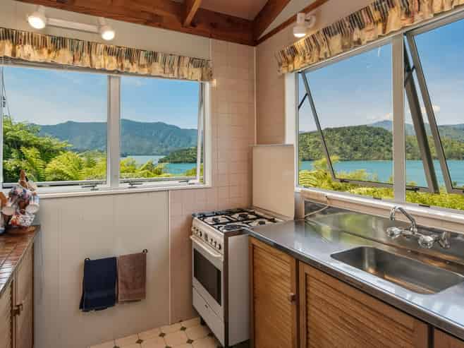 2667 Kenepuru Road, Kenepuru Sound