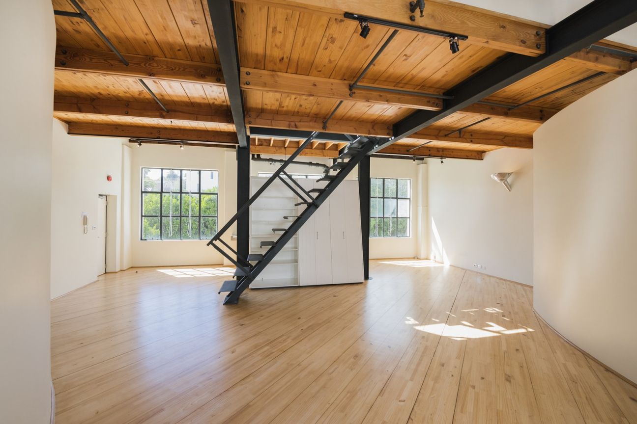Premium 138sqm Office Suite – Positioned in the Ax - Bild 2