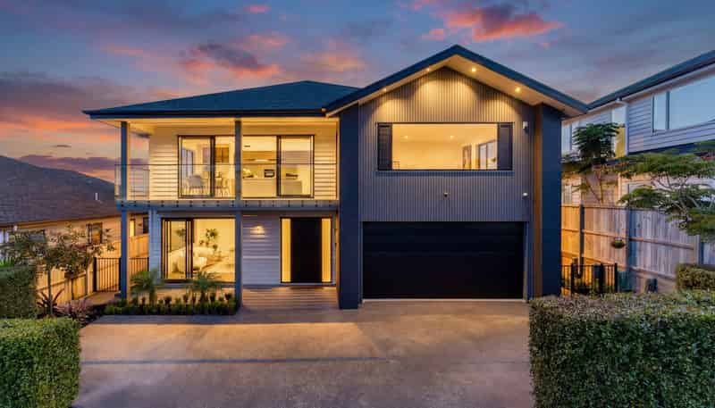 32 Grut Greens, Millwater
