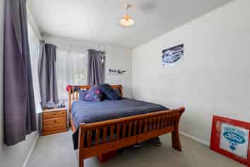 2 Hill Grove, Naenae