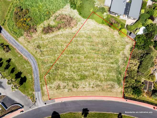 13 Highgrove, Saint Clair