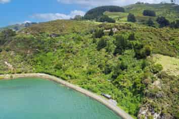 94 Aramoana Road, Port Chalmers