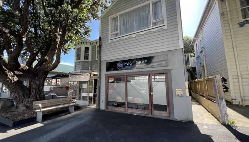 126 The Parade, Island Bay