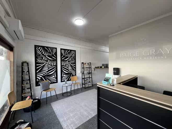 Island Bay ground floor commercial