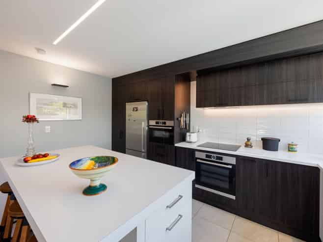 8 Jobe Road, Chartwell