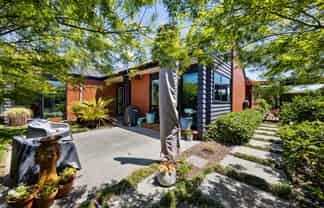 8 Jobe Road, Chartwell