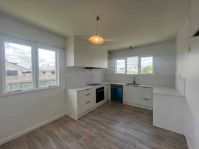 12 Powells Road, Fairview Downs