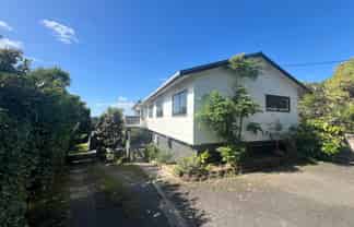 23 St James Avenue, Helensville