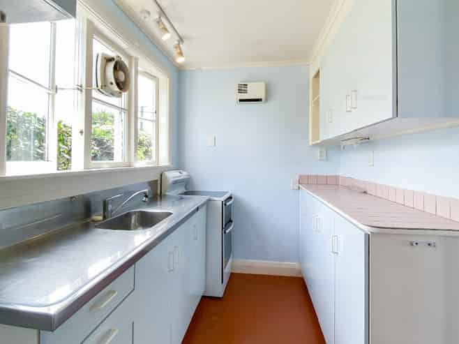 5 Tarawera Road, Johnsonville