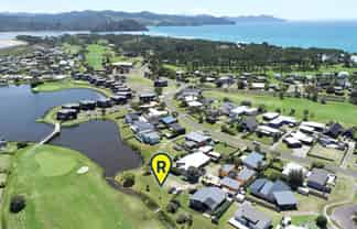 124 The Fairway, Matarangi