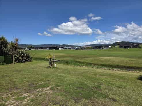 124 The Fairway, Matarangi