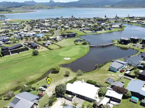 124 The Fairway, Matarangi