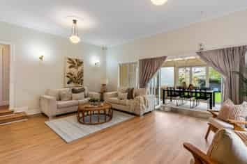 33 Churchill Road, Cockle Bay