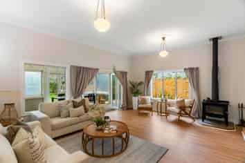 33 Churchill Road, Cockle Bay