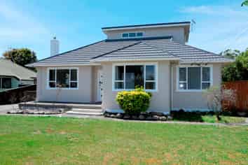 166 Queen St W, Levin