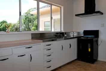 166 Queen St W, Levin