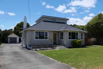 166 Queen St W, Levin