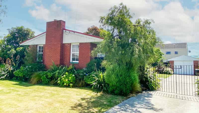 108A Aorangi Road, Bryndwr