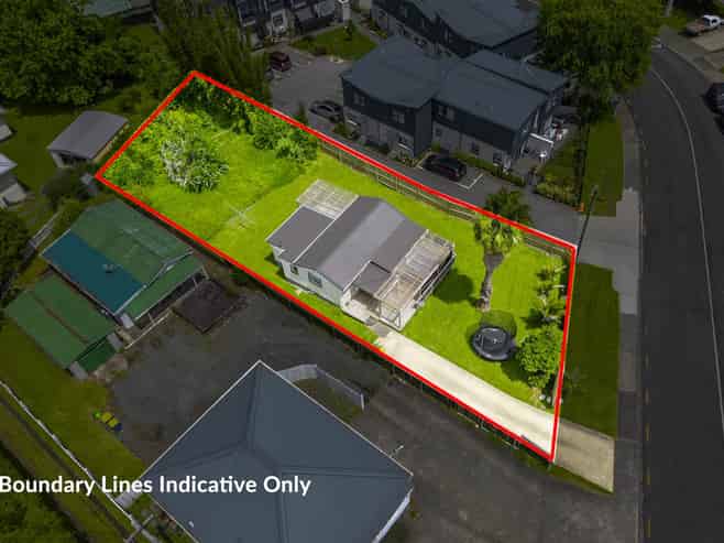 11 Awaroa Road, Sunnyvale