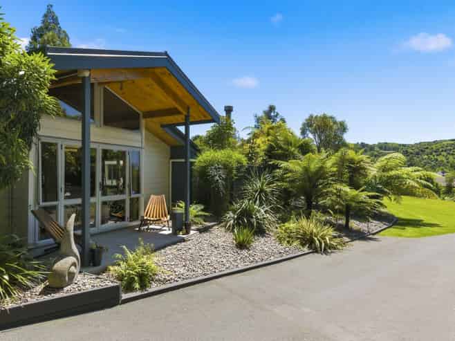 126 Maui Pomare Road, Nikau Valley