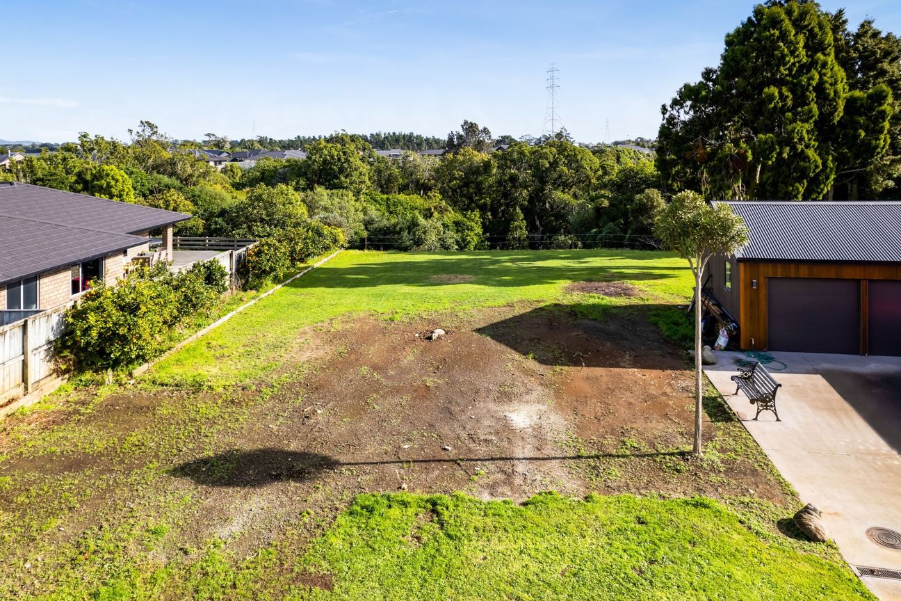Standout sections in a "feel good" suburb! - Vista 6