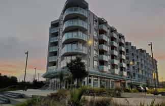 507/3 Rose Garden Lane, Albany