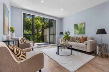 17/17 Lyon Avenue, Mount Albert