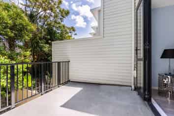 17/17 Lyon Avenue, Mount Albert