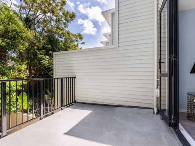 17/17 Lyon Avenue, Mount Albert