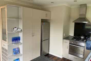 14 Moore Crescent, Carterton